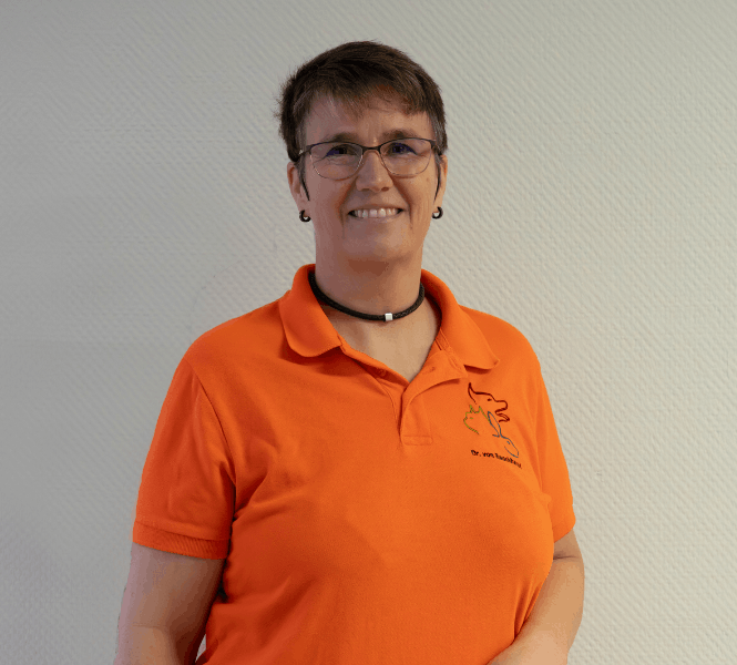 Tierärztin Dr. Astrid von Rauchhaupt